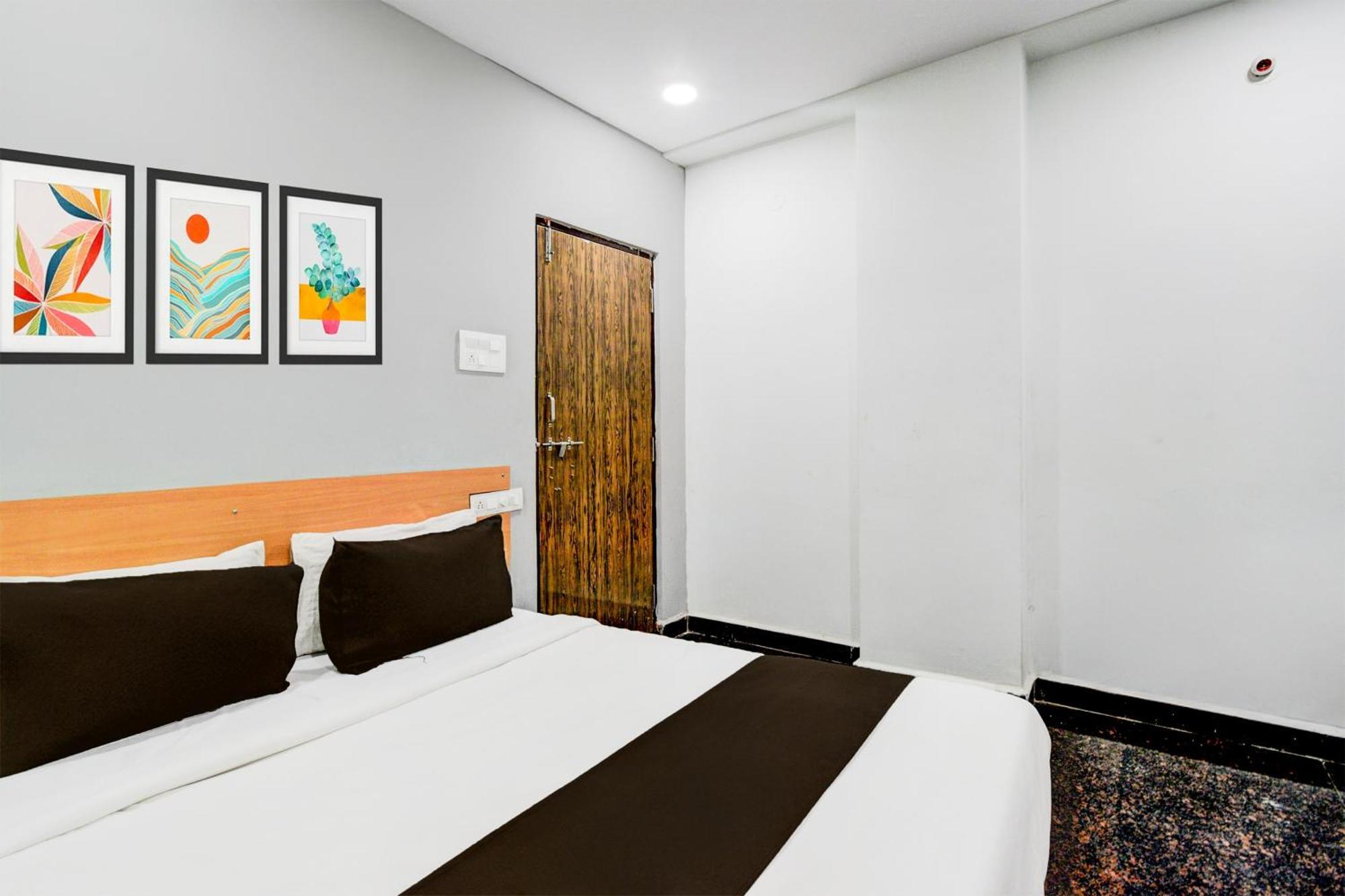 Super Hotel O Malkajgiri Maula Ali Exteriér fotografie